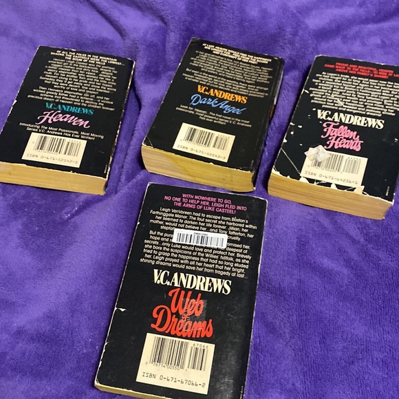 Casteel series by VC Andrews (incomplete) - Picture 2 of 4